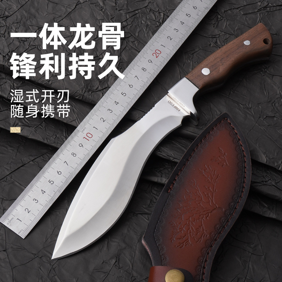 Yangjiang manufacturer's in-stock one-piece snow leopard curved knife for outdoor use, seeking a sharp and portable small knife. It's a bestseller on e-commerce platforms full figure