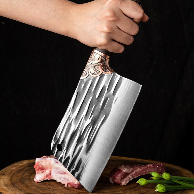 Yangjiang kitchen knife, a dual-purpose knife for household chopping and cutting, a sharp stainless steel slicing knife, a forging and bone-cutting knife, and a knife for traveling around the world and street stalls Application Scenario