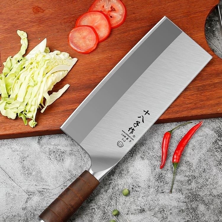 The 90cr kitchen knife is a specialized kitchen knife for cutting vegetables and meat, slicing, chopping and cutting bones. It is a commercial hotel and restaurant knife Specification drawing