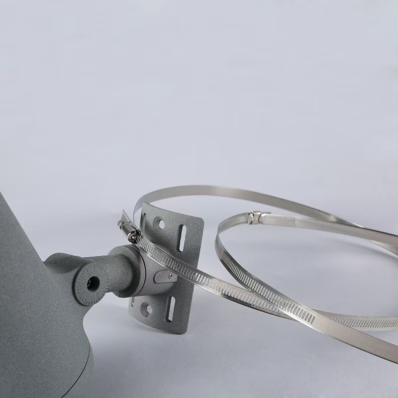 LED outdoor floodlights, waterproof die-cast aluminum clamps for tree lighting, 10W and 20W clamps for tree lighting in garden landscapes Specification drawing