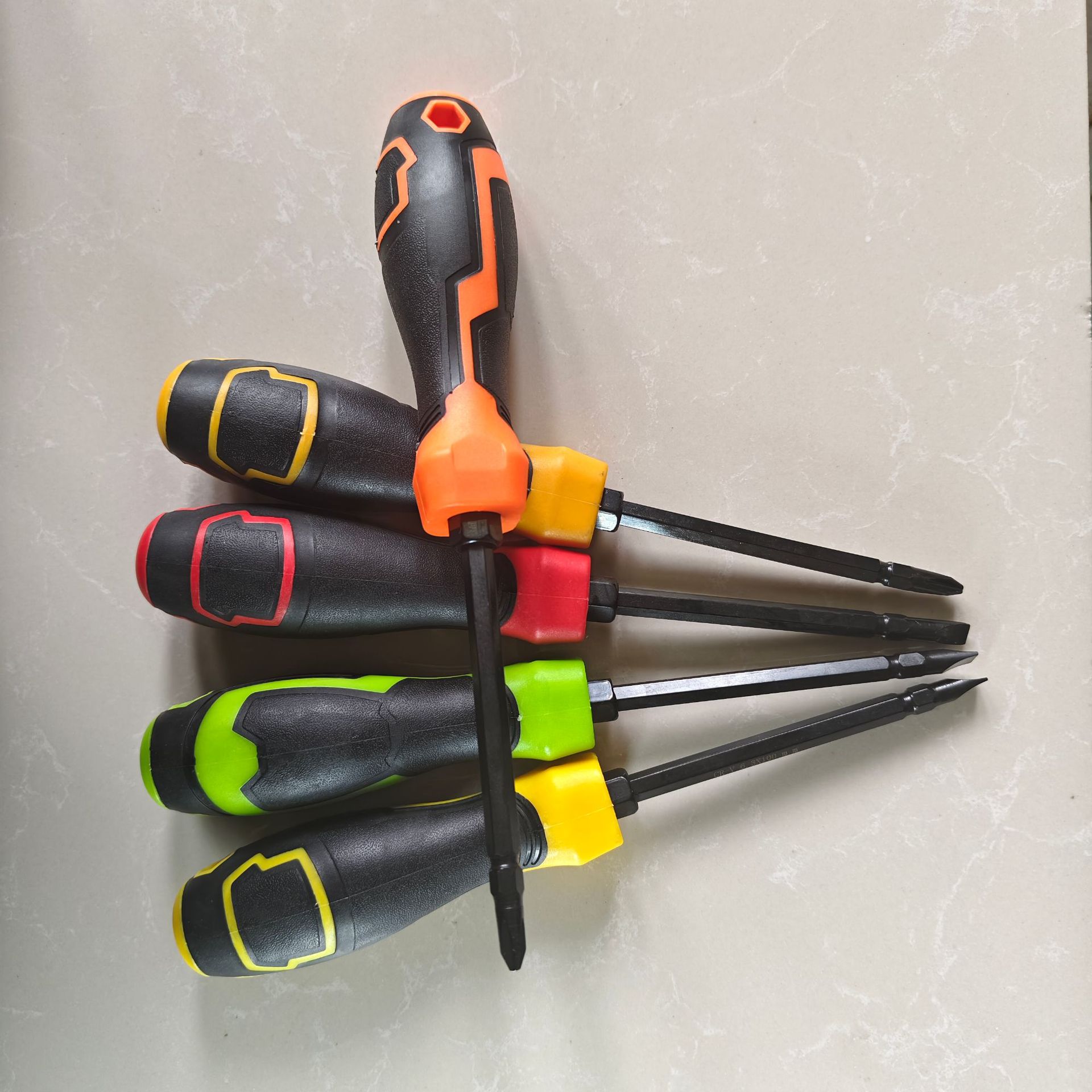 Factory direct sales of dual-purpose cross-head strong magnetic screwdrivers Specification drawing