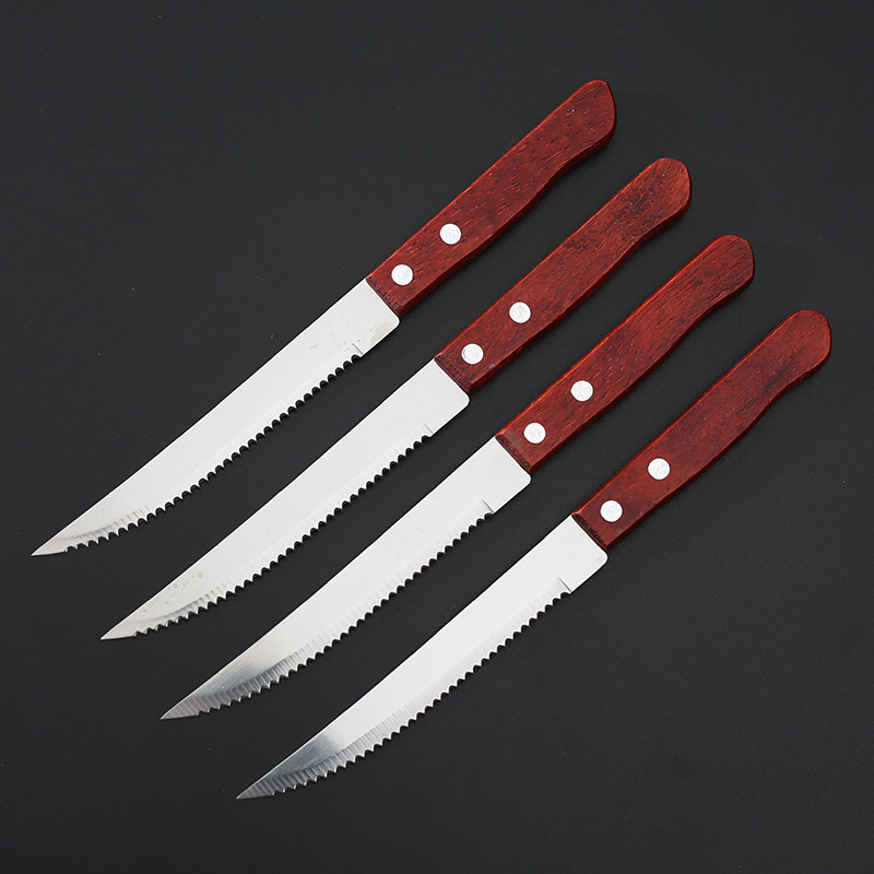 Wooden-handled steak knife, household steak cutting tableware, steak knife, Western cuisine knife, serrated stainless steel barbecue kitchenware Application Scenario