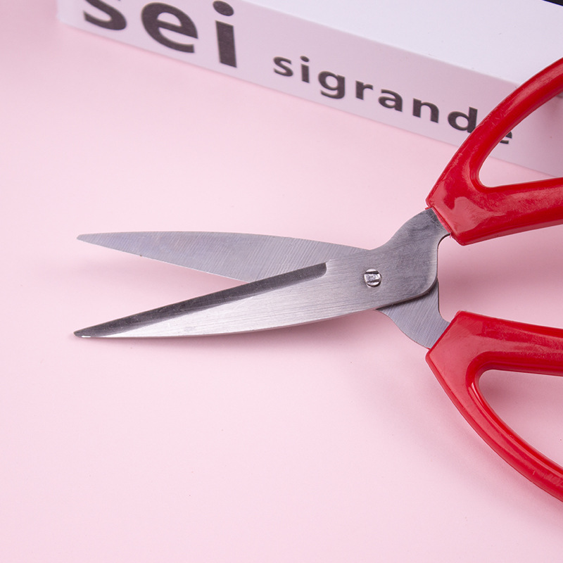 Scissors, household stainless steel kitchen scissors, hand sewing, large, medium and small sizes, office, wedding, paper-cutting, industrial scissors Application Scenario