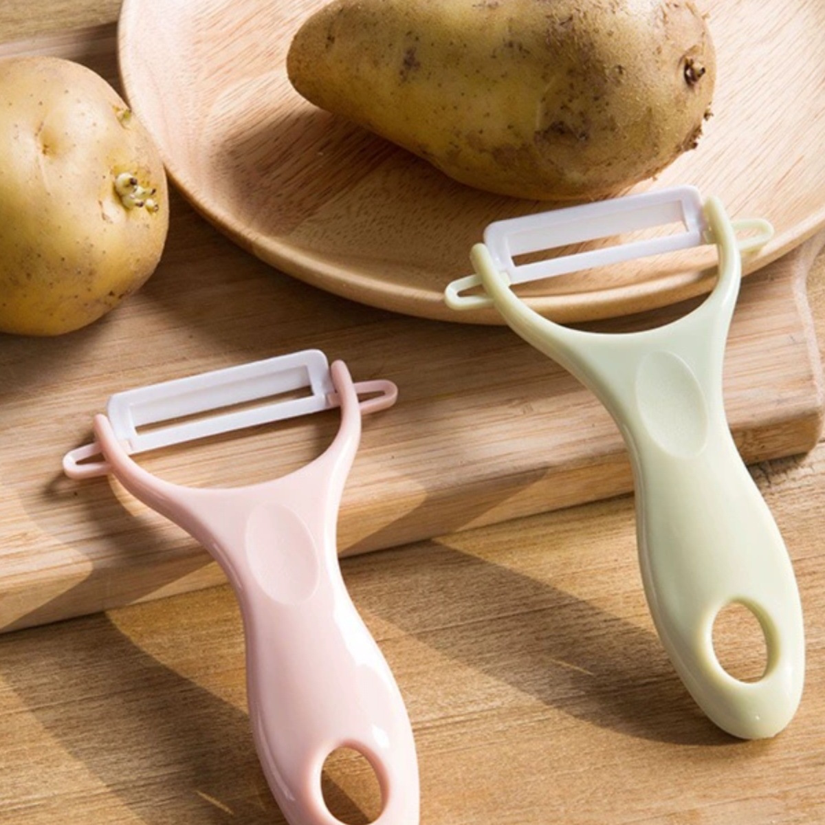 Ceramic fruit and potato peeler, kitchen multi-functional planer, household apple peeler, peeler full figure