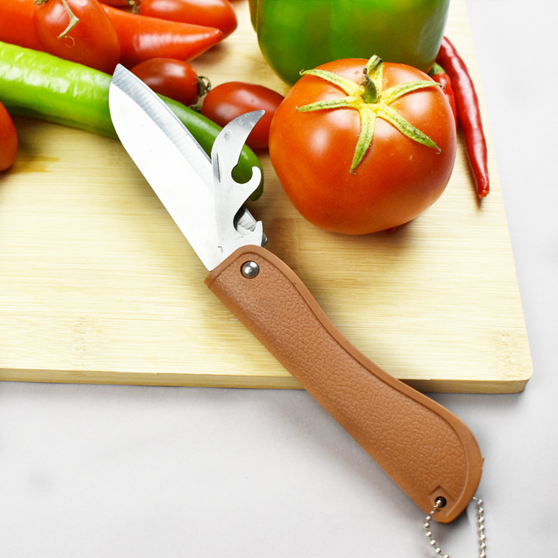 Yellow folding knife, yellow sharp multi-functional tool knife, mini pocket knife, fruit knife, two-yuan store street stall wholesale Application Scenario