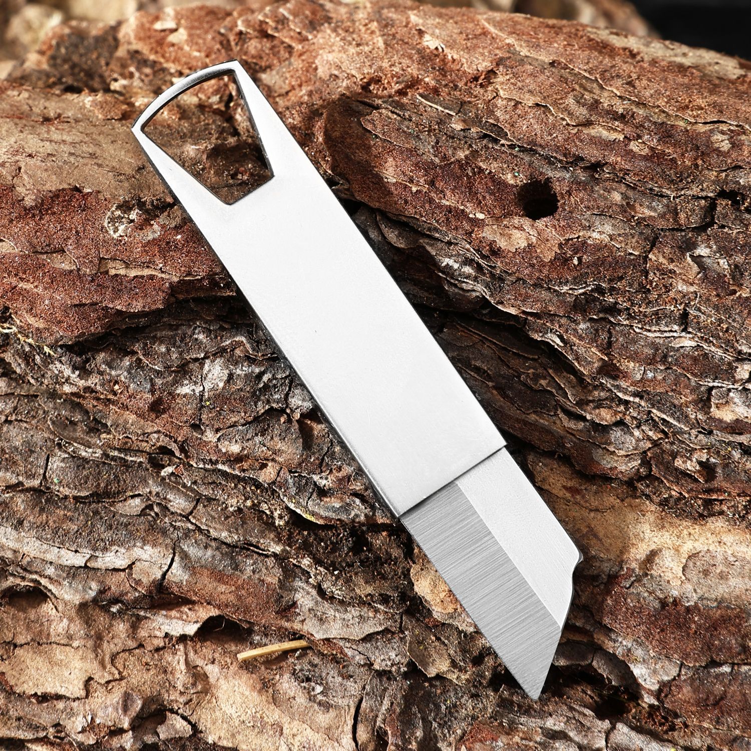 Mini knife, USB flash drive knife, folding push knife, portable keychain creative knife, portable sharp unboxing telescopic knife Specification drawing