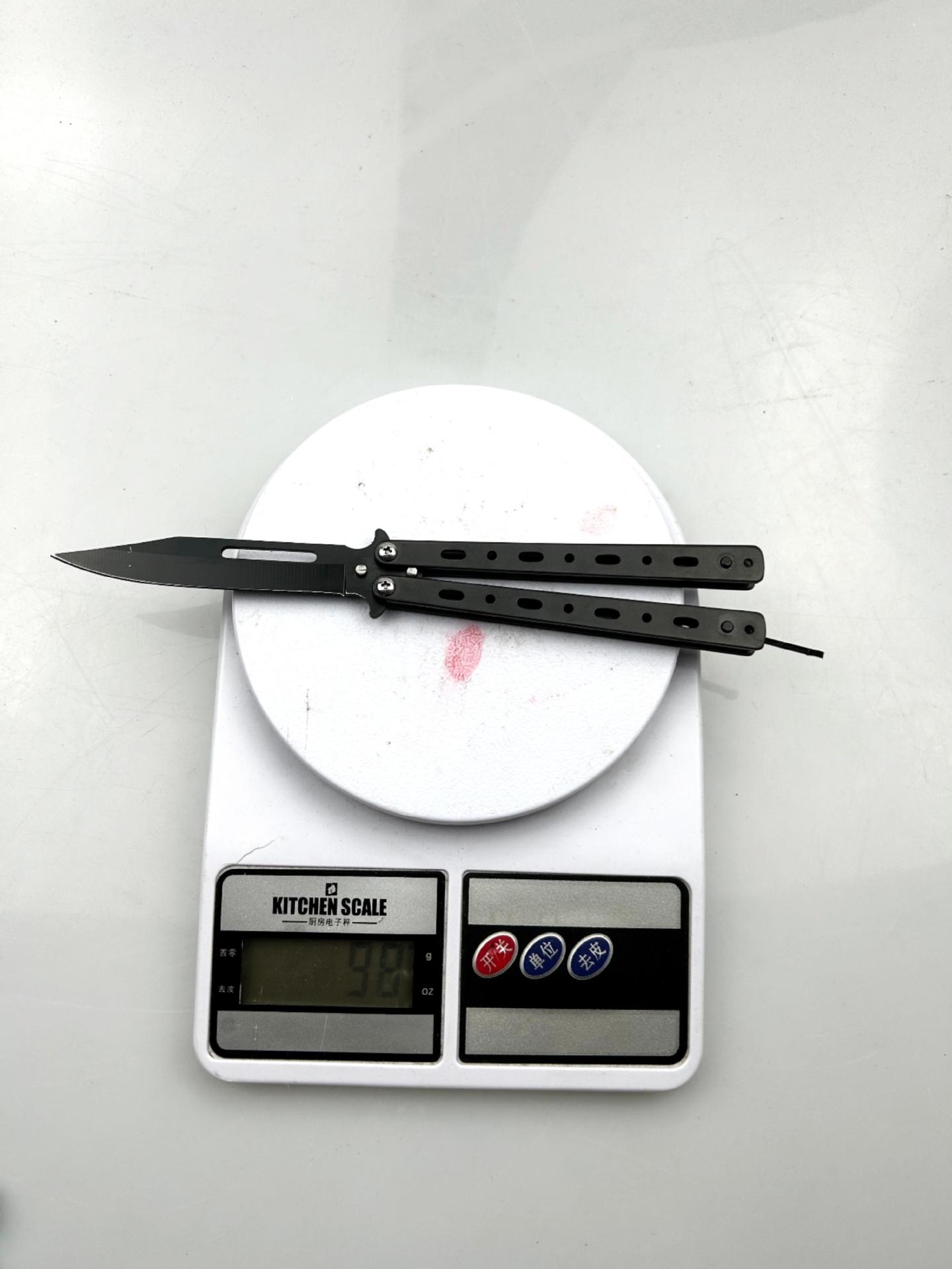 Outdoor CSGO Butterfly blade practice, cool and fancy swinging blade training, folding portable swinging blade tactics in the wild undefined