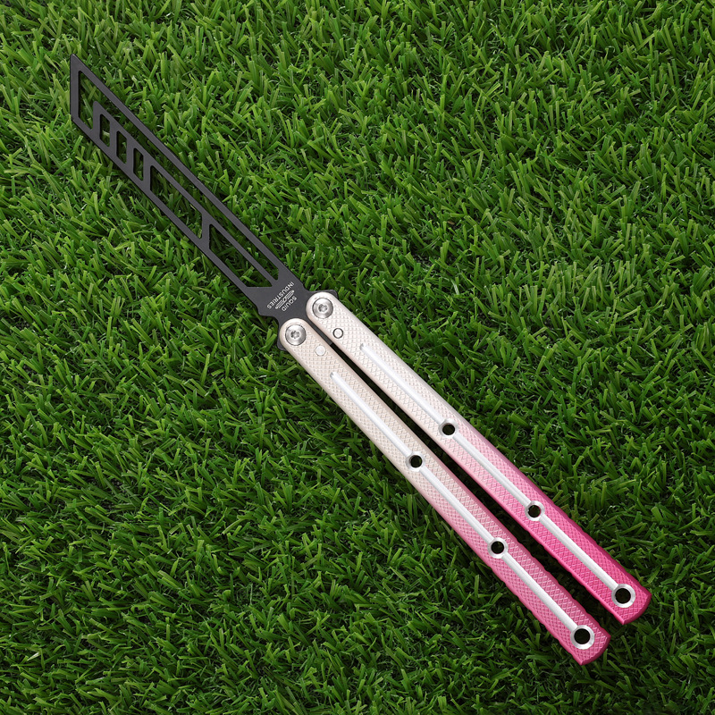 New sea monster folding butterfly knife, bright groove practice training knife, multi-functional hand-swinging fancy knife, squid without cutting edge undefined