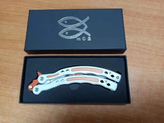 CSGO butterfly knife accessory screw, CSGO butterfly comb, CSGO accessory wrench, lubricating oil, glue, knife sleeve not opened undefined