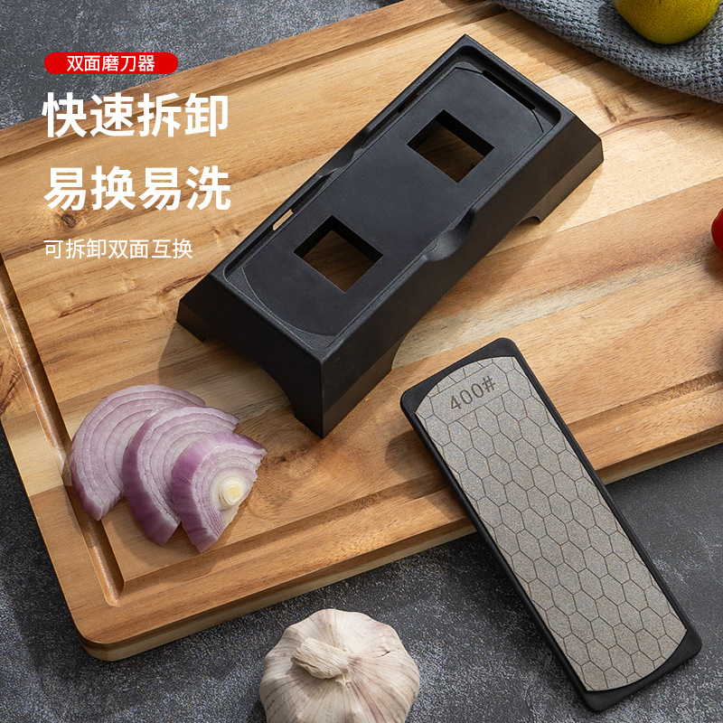 A 400-mesh and 1000-mesh double-sided rapid knife sharpening tool with a bracket for fixed knife sharpening full figure