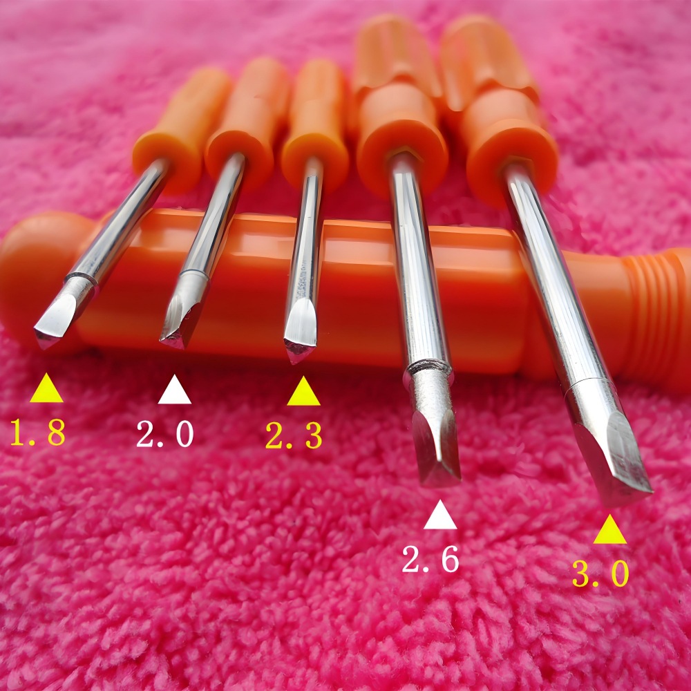 Triangle screwdriver 1.8 mm2.0 mm2.3 mm2.6 mm3.0 mm mini screwdriver Specification drawing