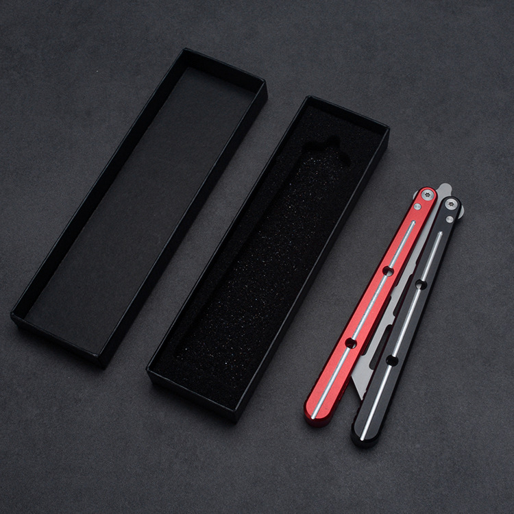 CSGO game Butterfly Knife Folding Knife Play Knife 6 series aluminum handle Cool unsharpened swing knife beginner practice knife Application Scenario