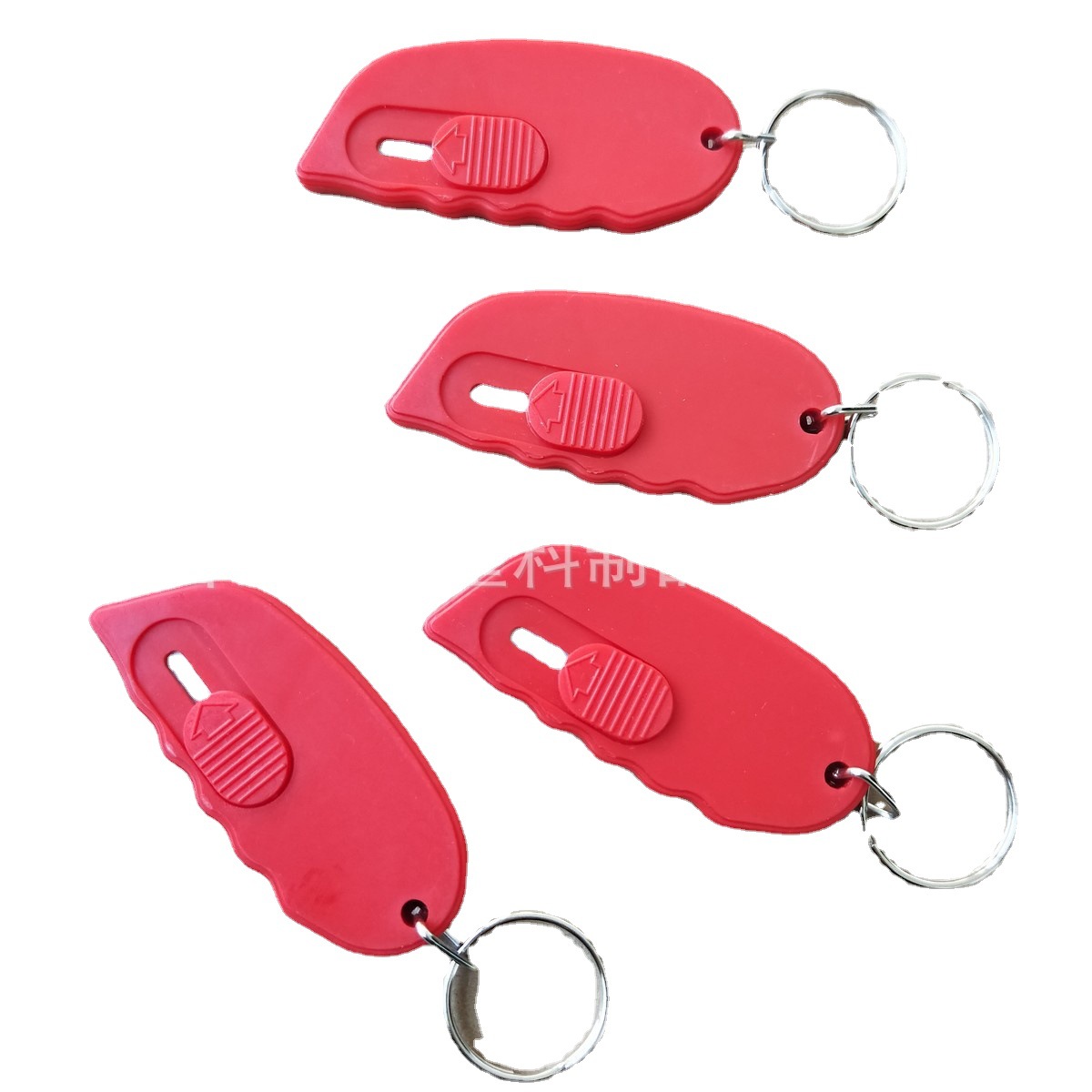 Hot-selling mini keychain unpacking knife, safe and anti-accidental injury, self-rebounding plastic keychain knife Item Picture