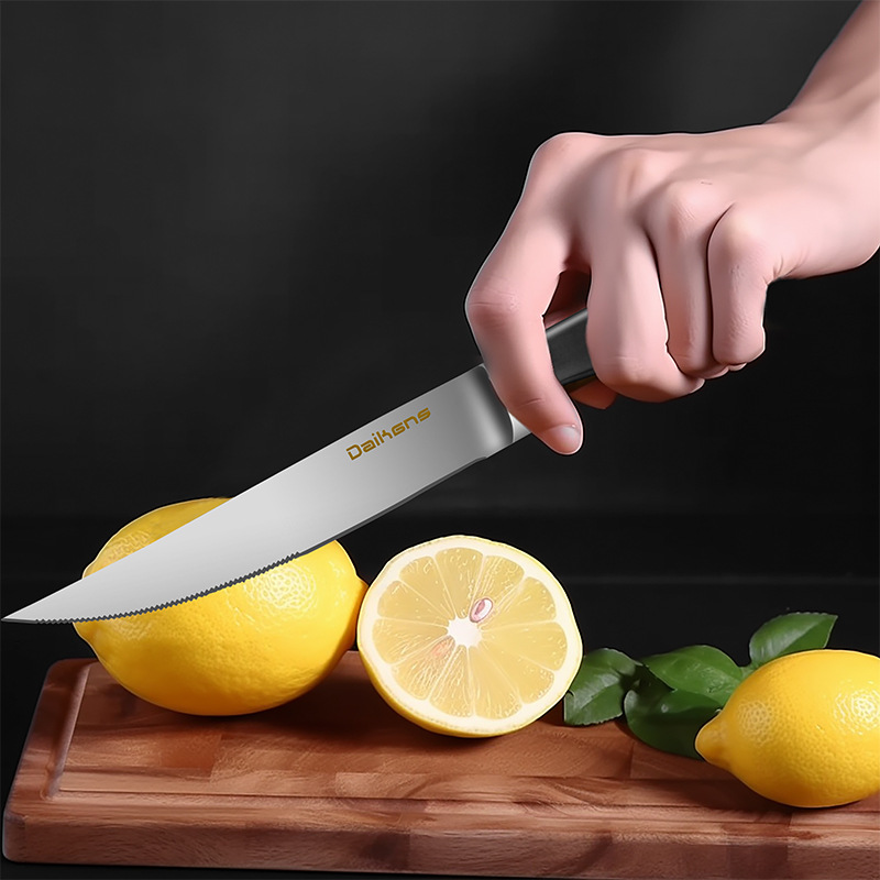 Yangjiang manufacturer exclusively supplies multi-functional sharp Western dining knives made of stainless steel for kitchen fruit knives, with lightweight blade bodies Specification drawing