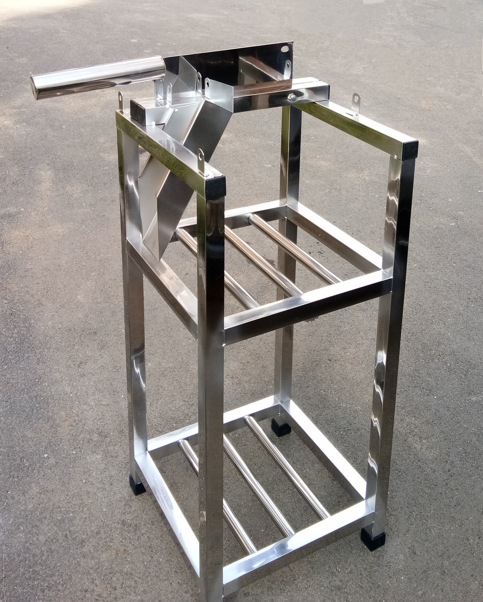 Stainless steel sugarcane guillotine knife sugarcane sectioning machine, extended cutting knife frame, sugarcane turn knife, piercing knife slicing machine, cupping machine Item Picture