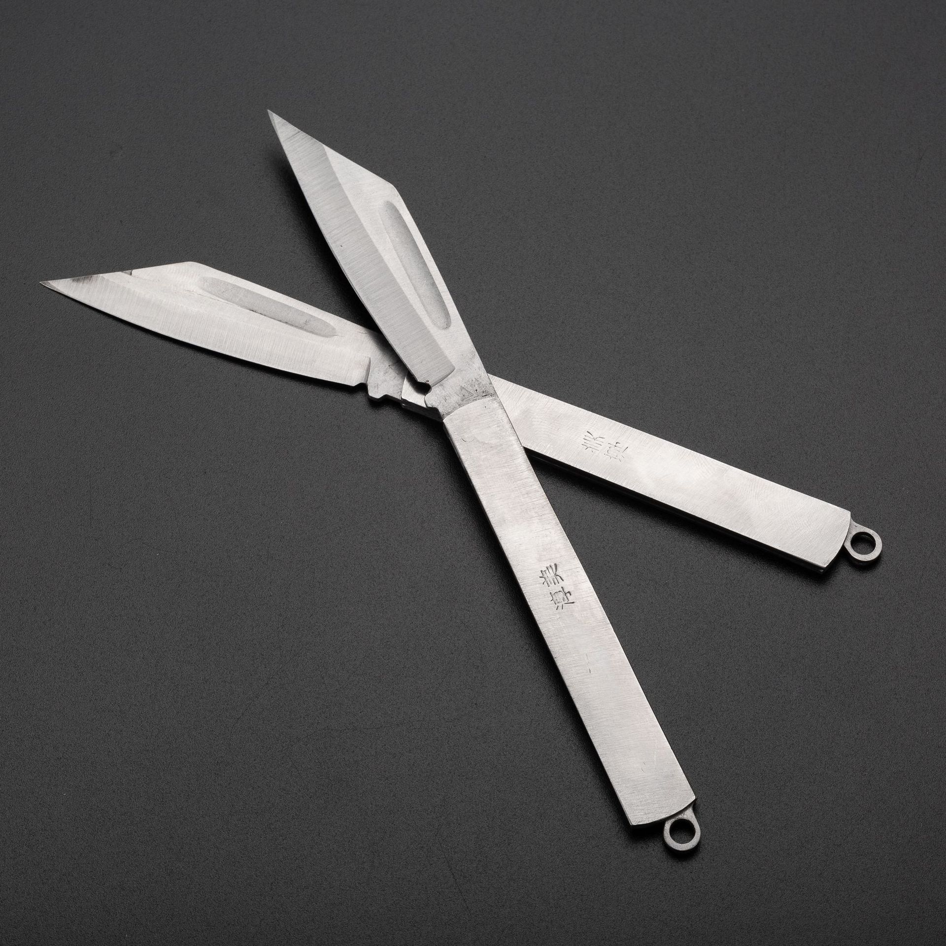Chunmei Xiaodao A148 Large Stainless Steel Folding Knife, household knife, outdoor knife, Pingnan Special Steel Fruit Knife Application Scenario
