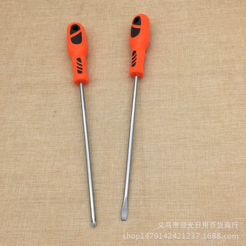 8-inch screwdrivers, household hardware tools with magnetic manual screwdrivers, are selling well at 2-yuan stores Application Scenario