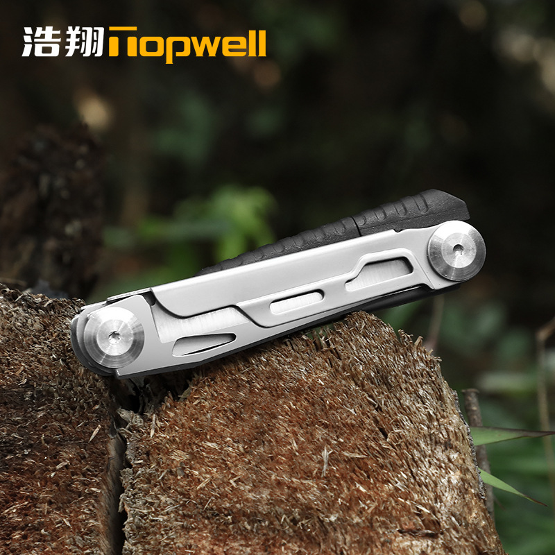 Outdoor small tools: mini folding knife, camping multi-functional EDC tool, pocket knife to carry flint Application Scenario