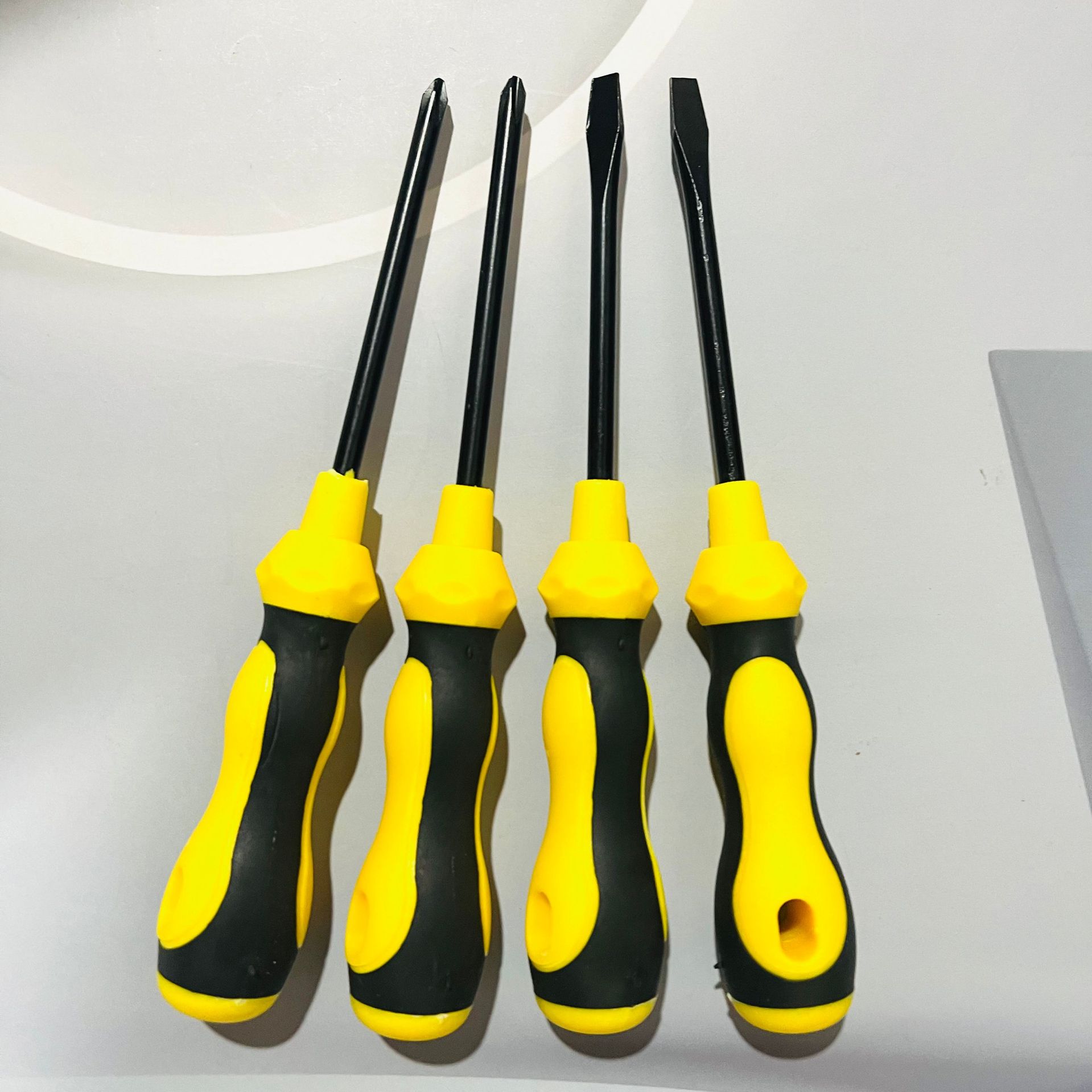 3-inch flat-head screwdriver, manual screwdriver, screwdriver, household flat-head screwdriver, 1-yuan wholesale supply Specification drawing