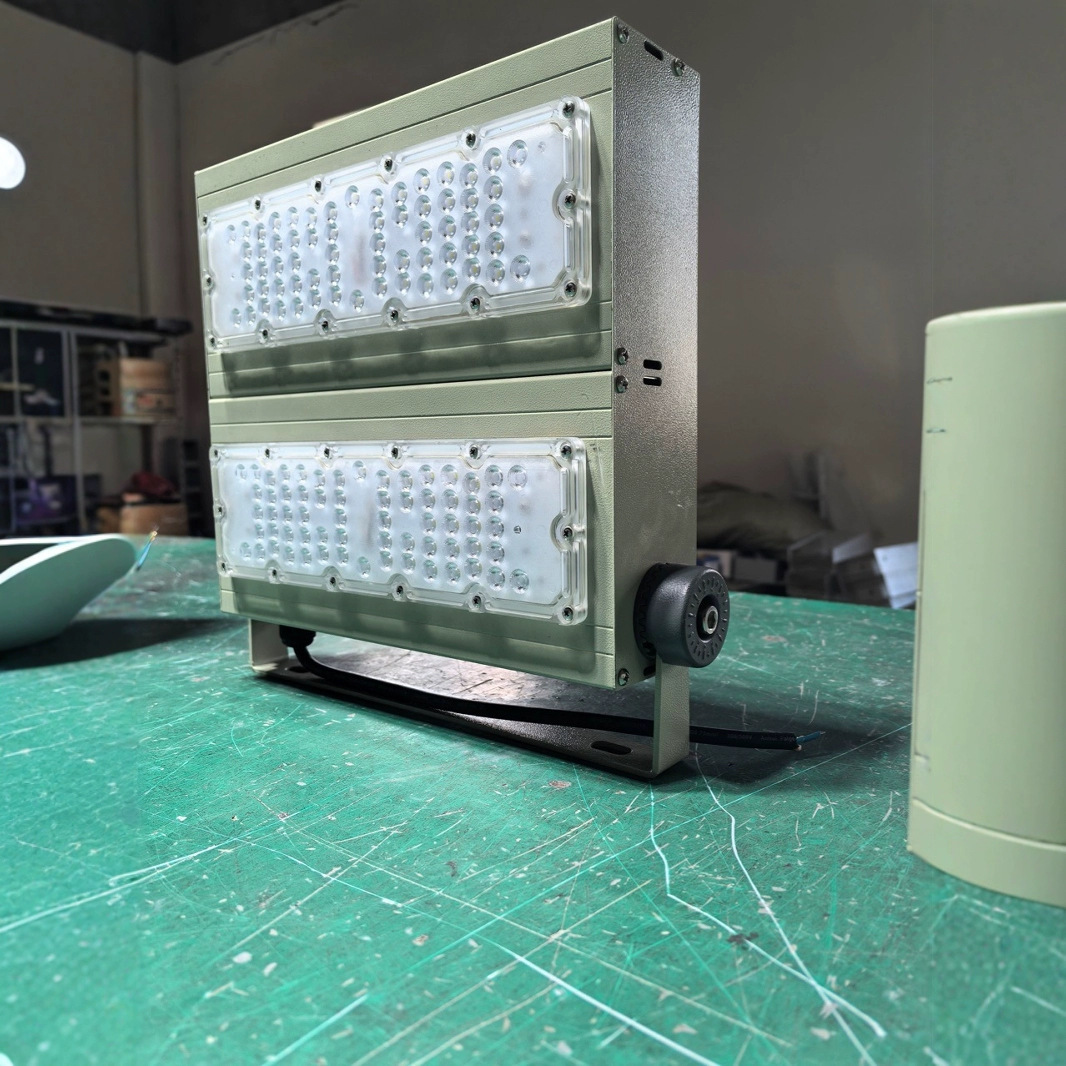Manufacturer's module floodlight housing, LED tunnel light housing kit, outdoor splicing module, high mast light SKD Application Scenario