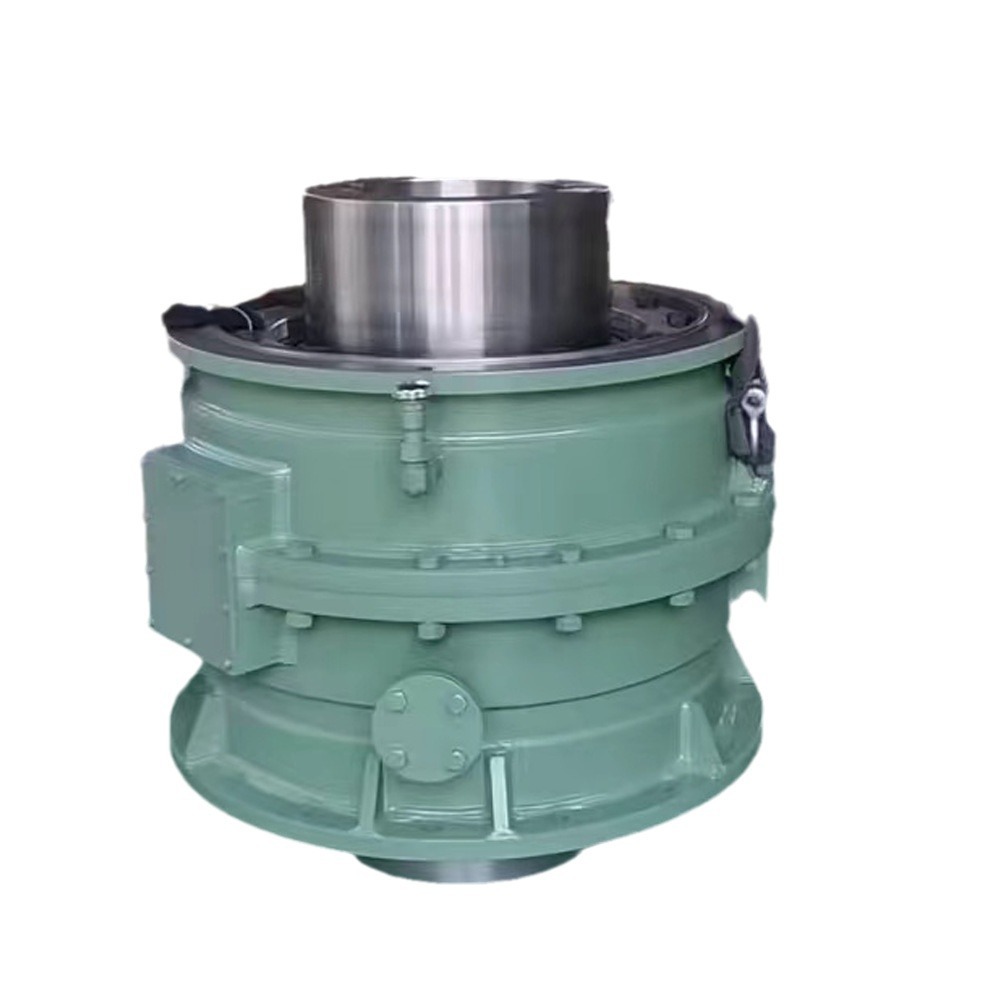 The worm gear tooth surface hardness of the rolling mill down reducer and the transmission device used in steel mills is high, and it undergoes ammonia infiltration and precise grinding treatment Item Picture