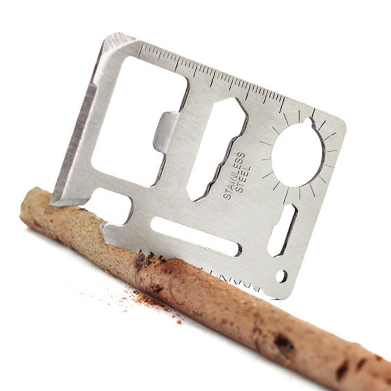 Outdoor portable knife, wilderness survival equipment, life-saving card, high-quality multi-purpose and multi-functional knife card, tool card Specification drawing