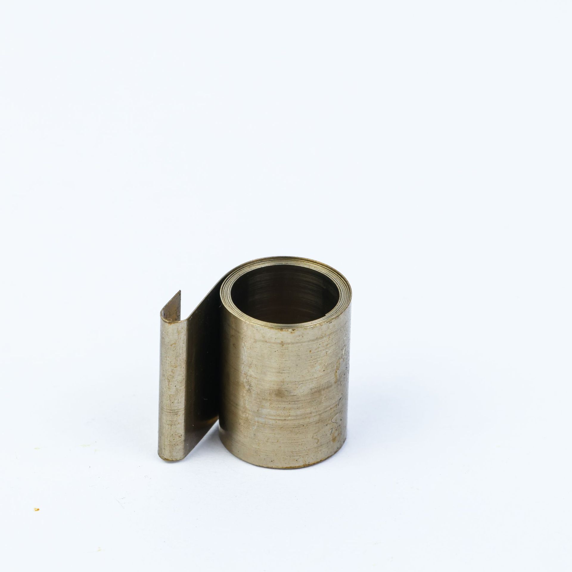 The manufacturer sells HL152 constant force springs, 301 stainless steel constant force springs, and helical curly constant force springs Application Scenario