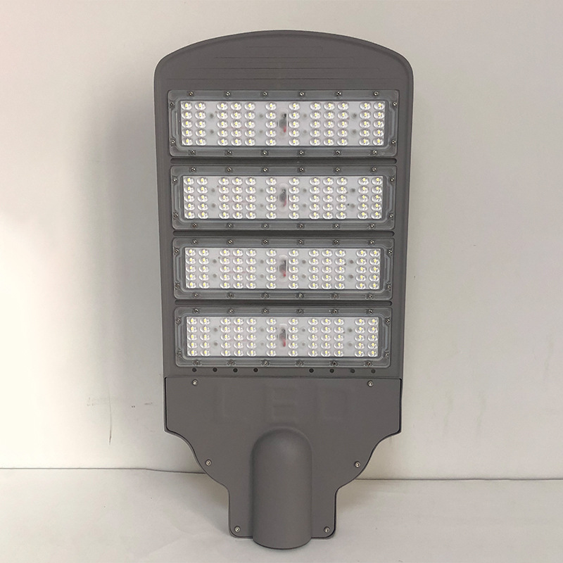 LED module outdoor street lamps have excellent waterproof, dustproof, lightning-proof and heat dissipation performance, and are suitable for main roads in rural areas, towns, etc Application Scenario
