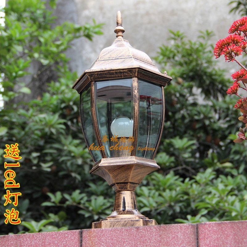 European-style column head lamps, fence lamps, waterproof outdoor gate lamps, wall head lamps, courtyard column lamps, door column lamps, outdoor household Application Scenario