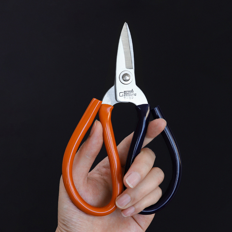 Short-mouthed industrial iron sheet shears for manganese steel rust prevention factories, thickened short-edge large-head iron wire giant positive lift shears Specification drawing