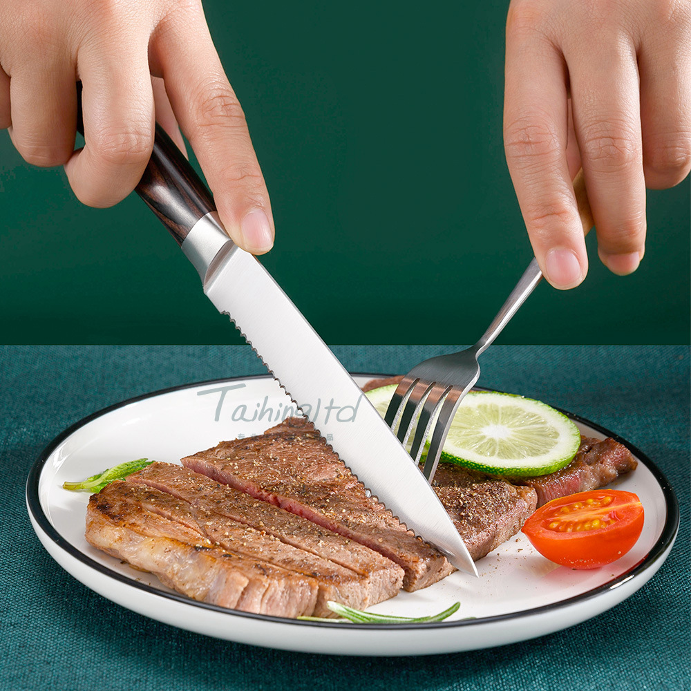 New multi-color wooden steak knife, stainless steel steak knife, Pakka Wood Western cuisine knife and fork with teeth Specification drawing