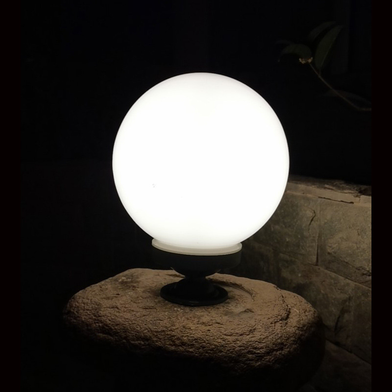 Wholesale led column head lights, fence lights, spherical column lights, garden lights, engineering fence lights, ordinary acrylic lampshades Application Scenario
