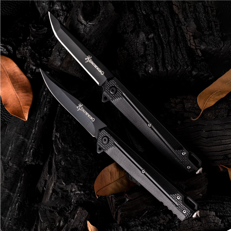 Manufacturer's outdoor multi-functional folding knife, high-hardness portable folding knife, camping fruit cutting knife, portable mini knife Application Scenario