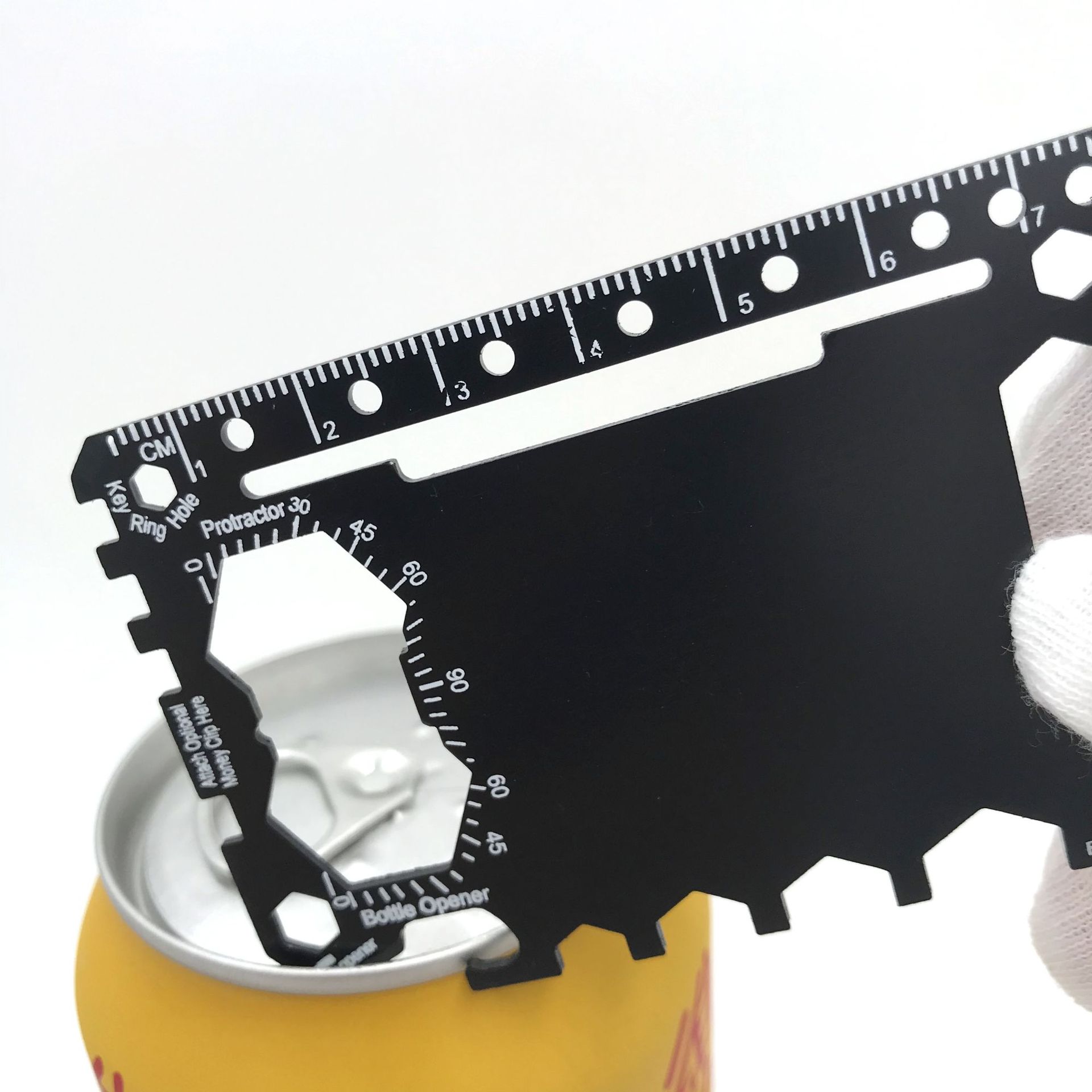 Manufacturers wholesale outdoor camping stainless steel multi-functional laser printing tool knife cards Application Scenario