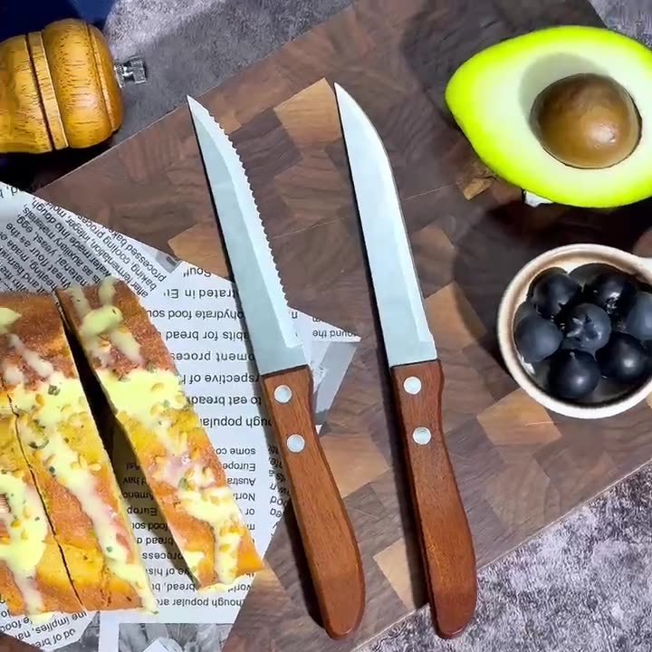 Trade export of 6-piece sets of stainless steel household serrated knives with wooden handles, sharp steak knives and fruit knives for Western cuisine details Picture