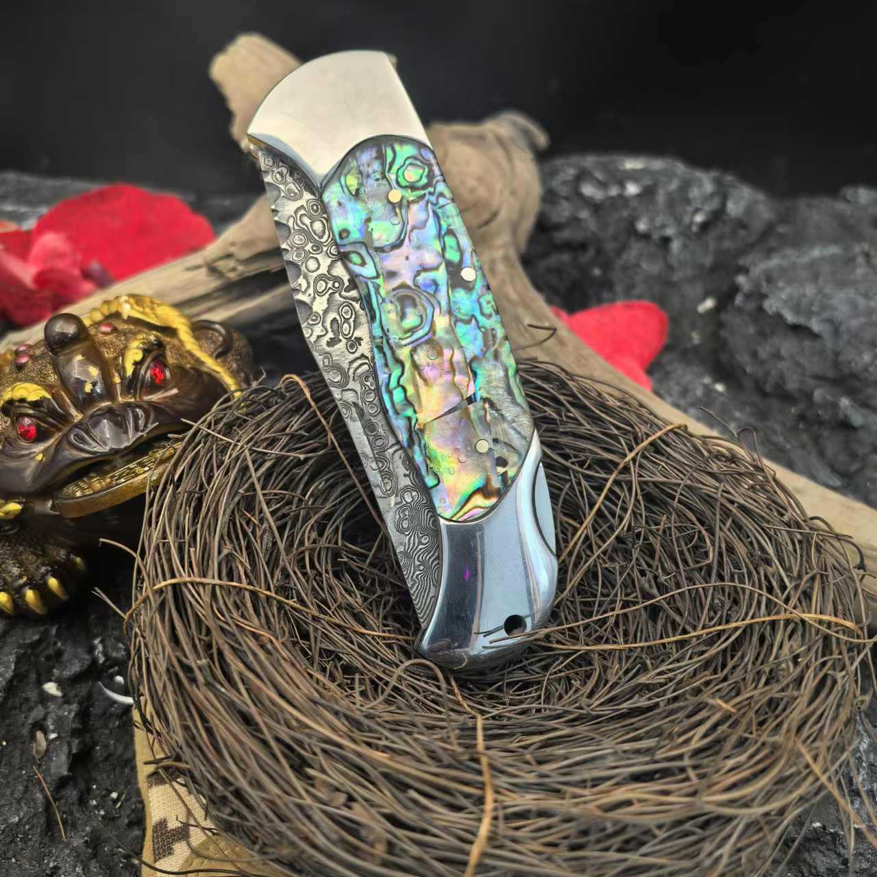 VG10 Damascus steel Bao Bei handle outdoor forged folding knife, high-hardness survival portable and collectible fruit knife Specification drawing