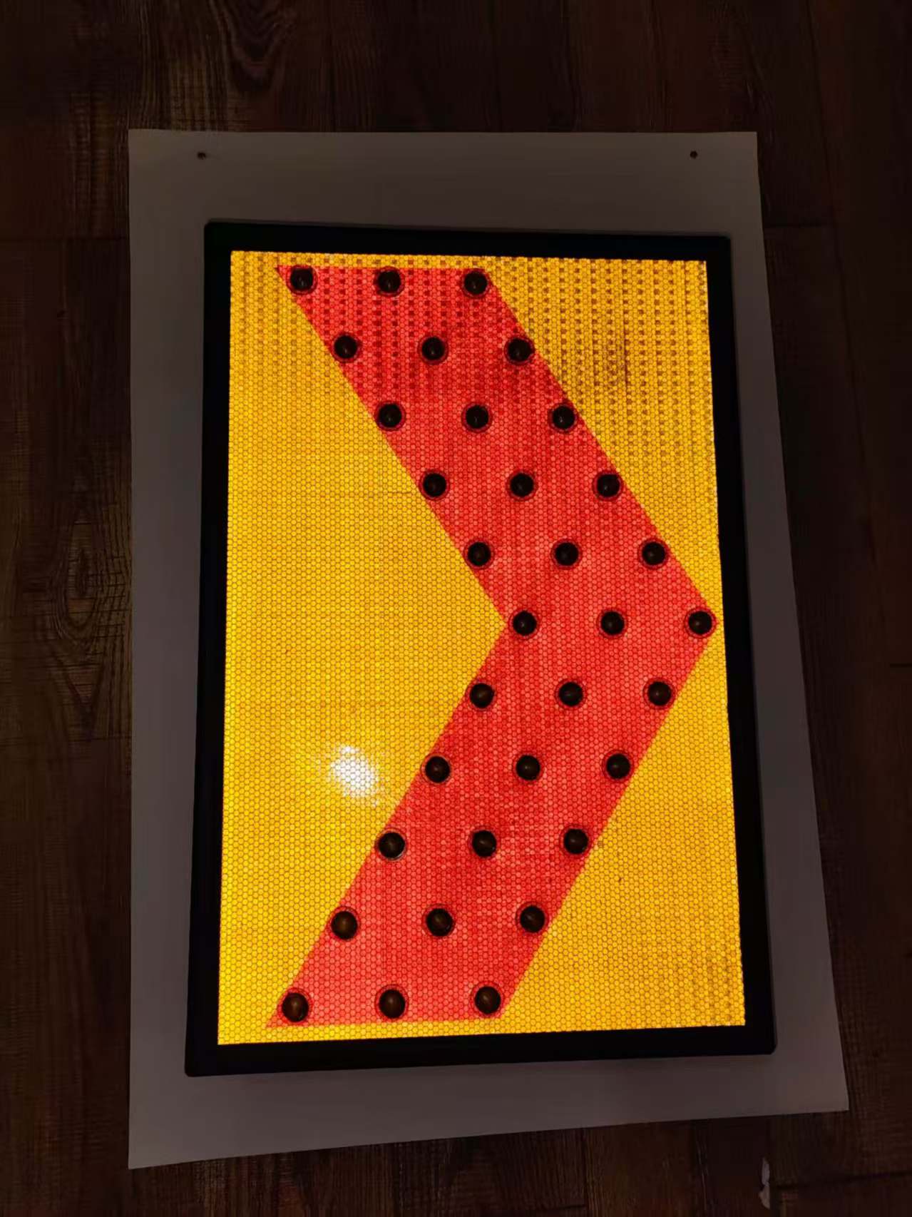 LED太阳能路牌箭头指示灯交通安全警示牌道路导向牌车道反光牌交通安全标识发光警示牌SX-1112盛鑫