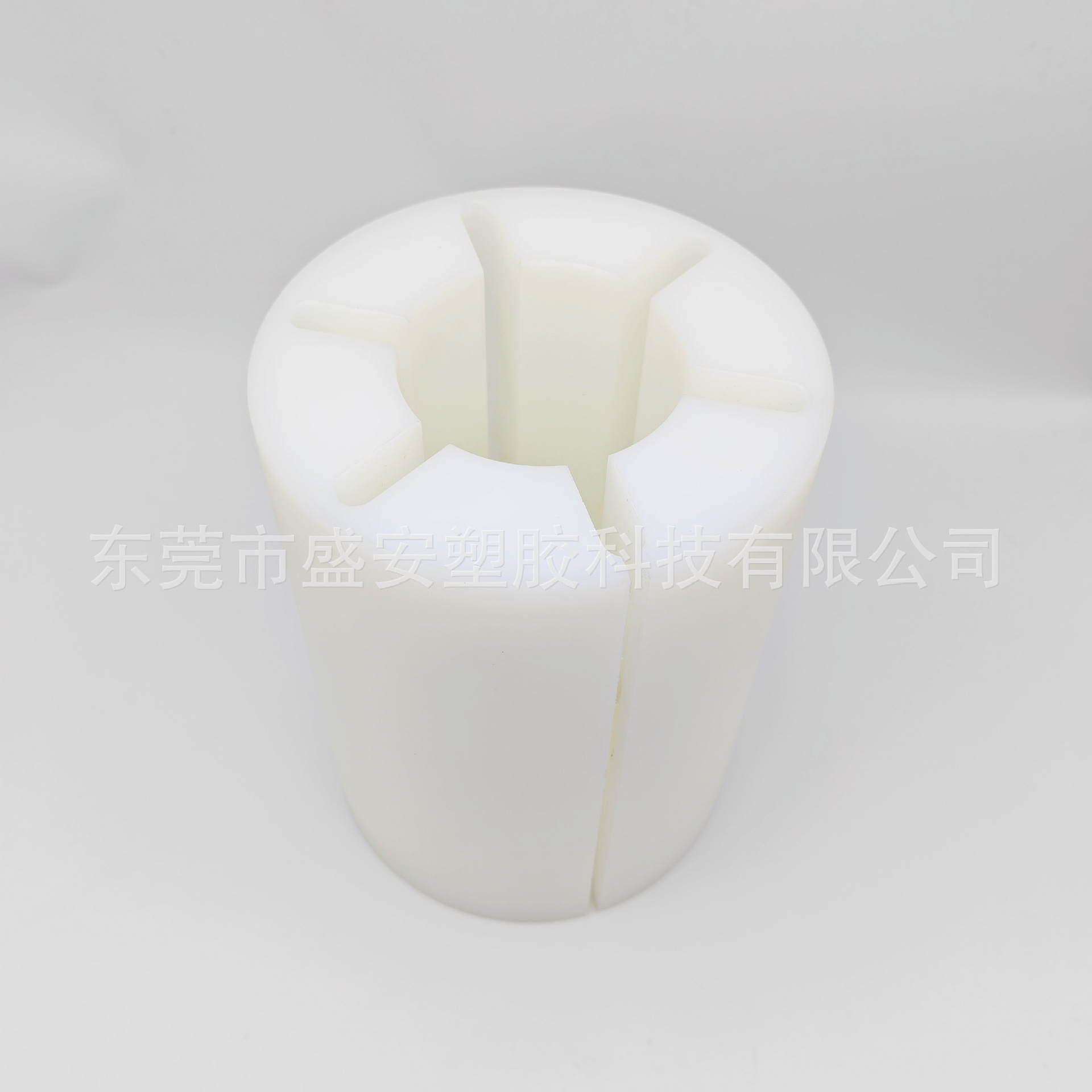 Tape slitting machine accessories: 3-inch integrated air expansion shaft nylon sleeve slitting and winding air expansion shaft jacketed plastic details Picture