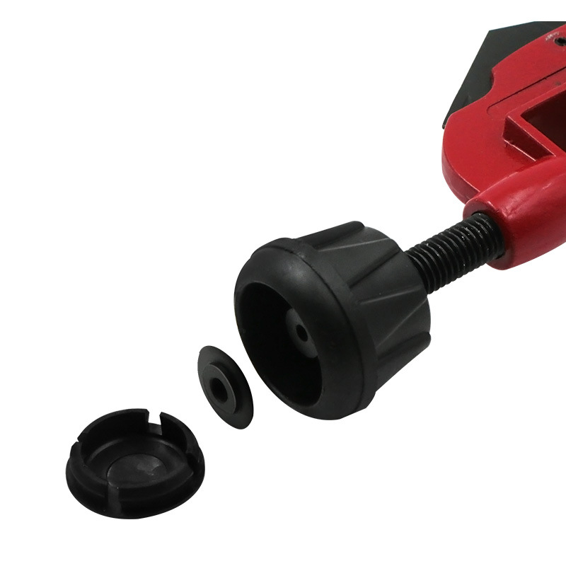 G-type pipe cutter, manual explosion-proof cutting tool for copper pipes, quick pipe cutter Application Scenario