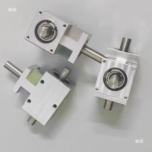 Small corner changer 1:1 spiral bevel gear shaft 12mm co-rotating dual output shaft 90-degree differential assembly, Lede Co., LTD Application Scenario