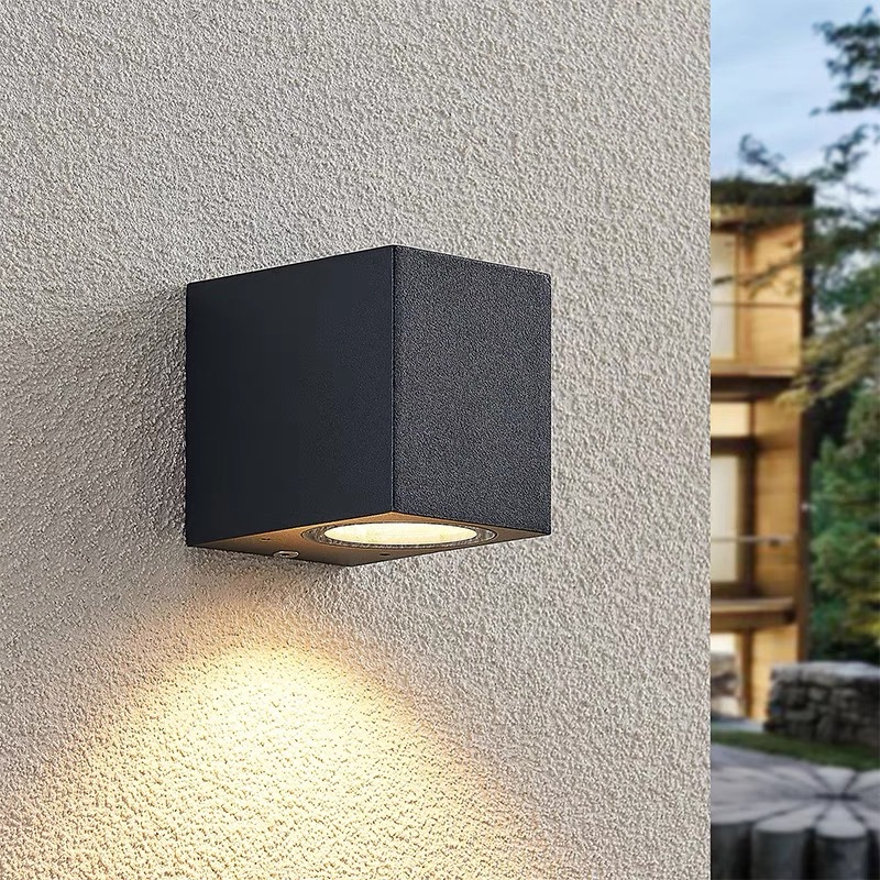 Modern and simple outdoor wall lamps with top and bottom lighting, outdoor double-head courtyard waterproof LED wall lamps Specification drawing