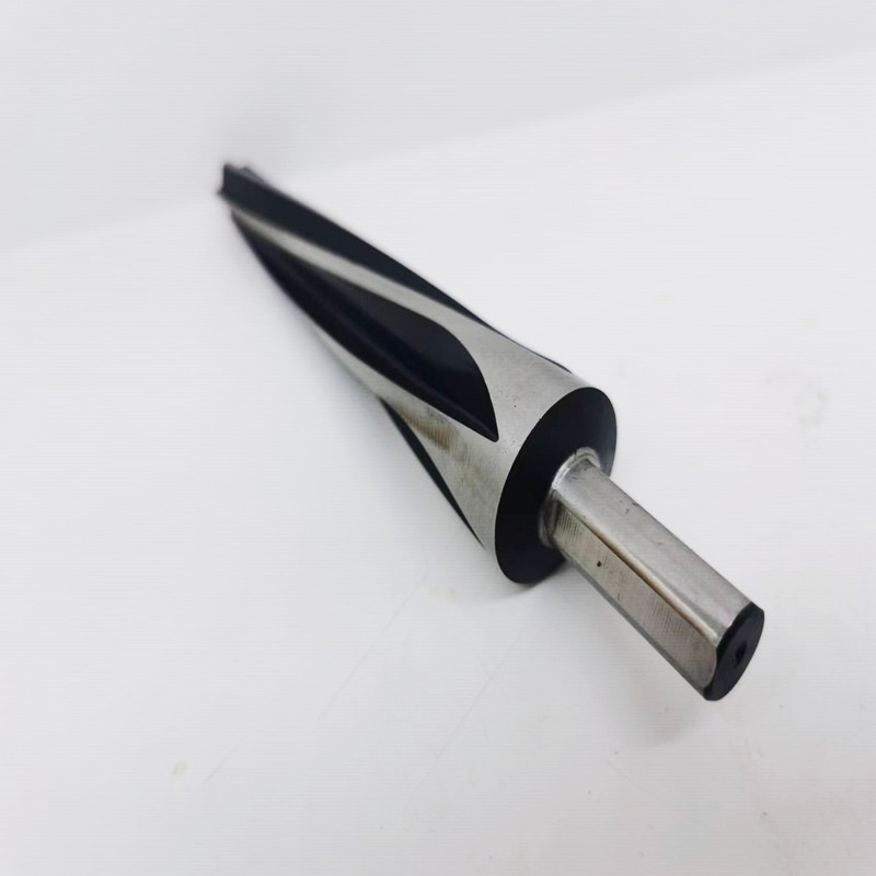 Wholesale and manufacturing of various types of non-standard conical reamers, special-shaped non-standard reamers, HSS high-speed steel reamers from our factory Application Scenario