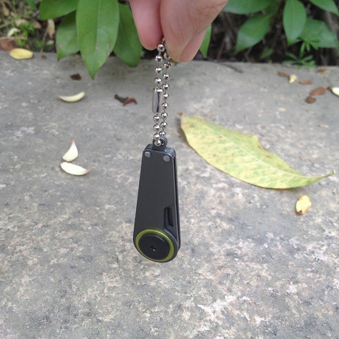 Outdoor portable keychain knife EDC portable multi-functional tool 3cm folding survival zipper hook knife Specification drawing