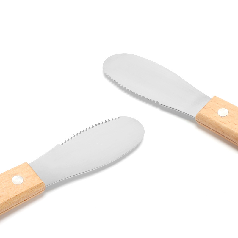 In stock: beech wooden-handled cheese knives, cheese knives, toothed Western cheese and butter spatulas, jam knives, baking tools Application Scenario