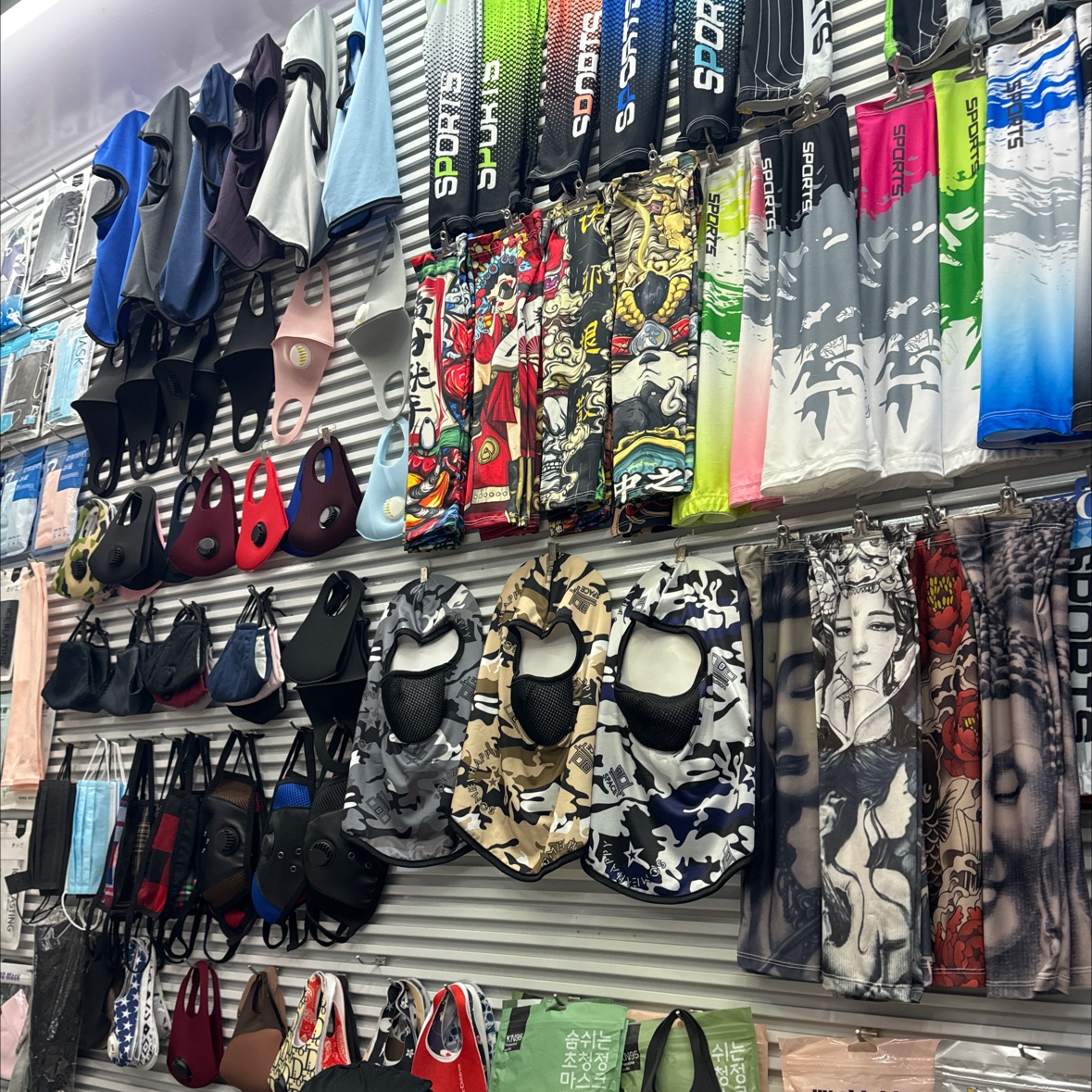 Yiwu Xiaoyaxin, Xin Xin Mask Store describe pic - 1