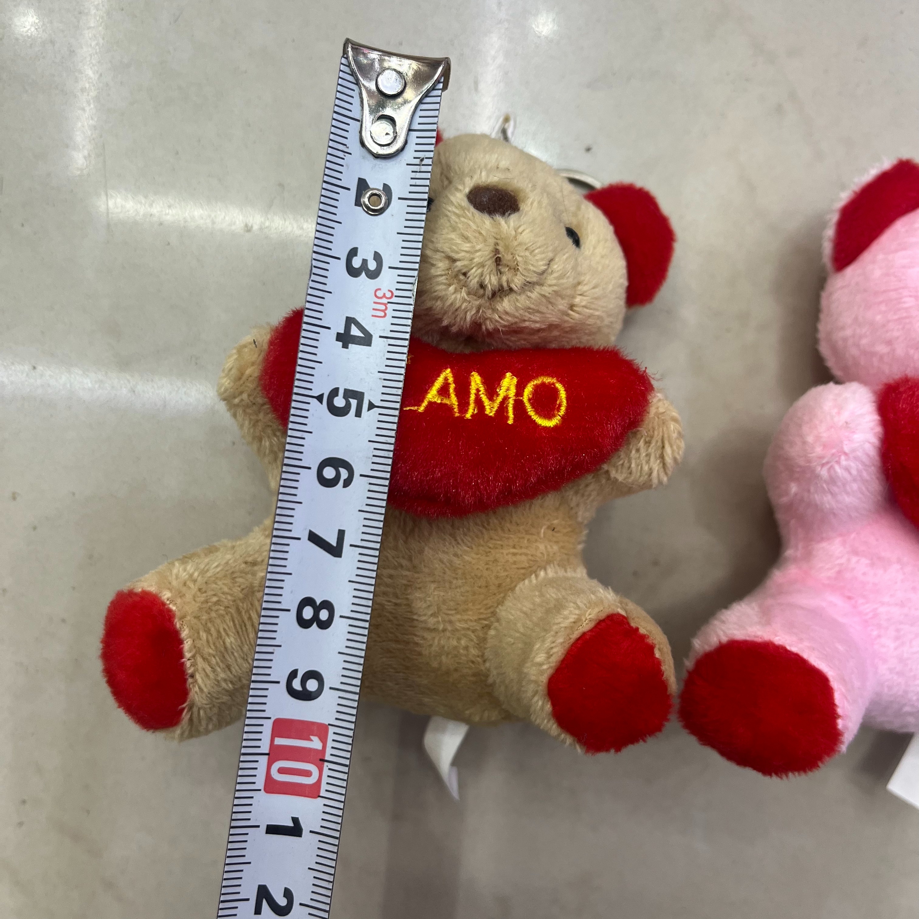 National trend plush pendants, heart-shaped teamo, heart-hugging bear keychain, plush toy pendants, creative birthday gifts, gift-giving children's pendants, bag pendants, factory direct sales Specification image