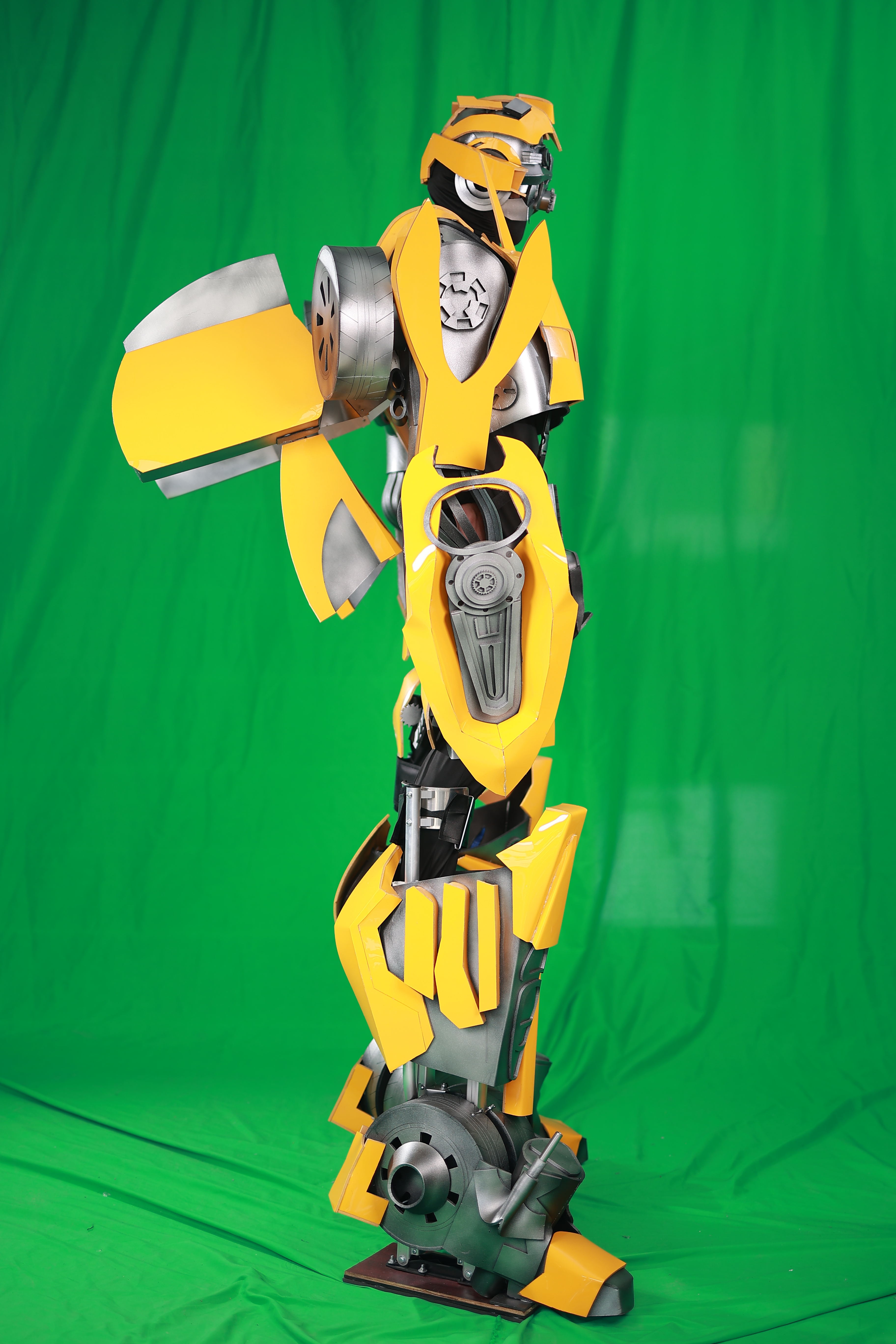 Real-person wearable mecha props, transforming robot costumes, wasp armor, armor models, performance props, costumes and accessories details Picture