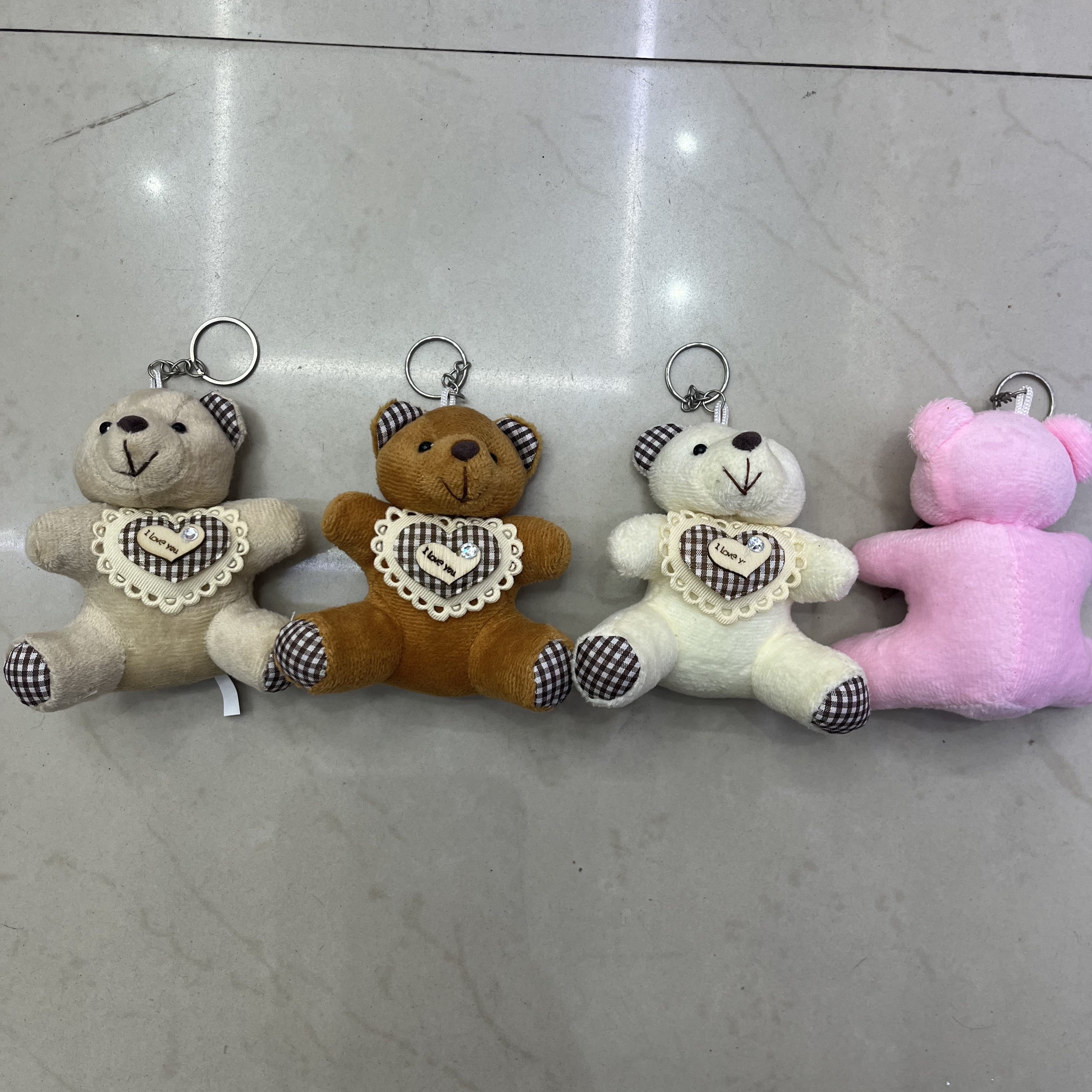 Plush toys, Hong Kong bear, checkered bear, heart-shaped bear, creative dolls, cartoon accessories, plush figurines, keychains, cloth dolls, cute decorations, gifts, claw machine factory direct sales