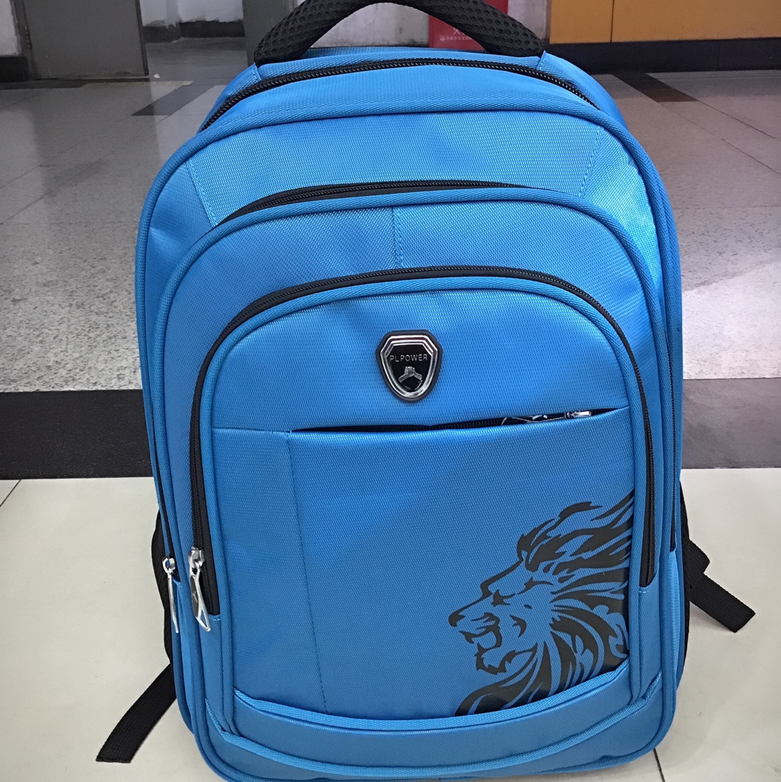 1大容量男士女士双肩包休闲旅行电脑背包时尚潮流书包