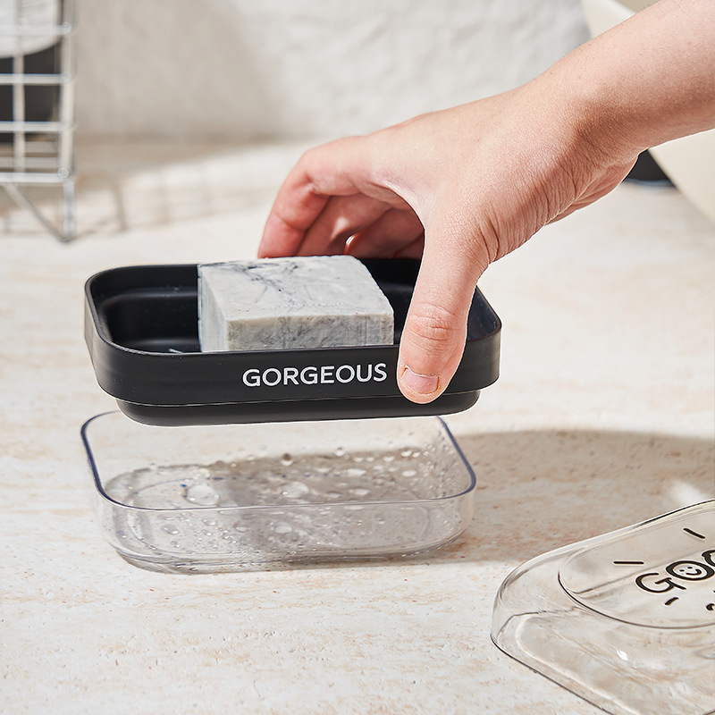 M80-6905 Soap box, a waterproof soap box with a lid for student dormitory bathrooms, a must-have draining soap box for business trips Application Scenario